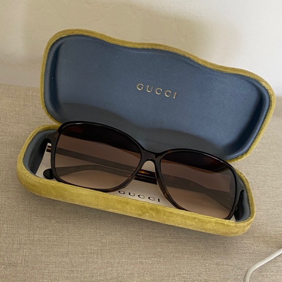 Gucci Accessories - Gucci Tortoiseshell Frame Brown Gradient Lens Sunglasses